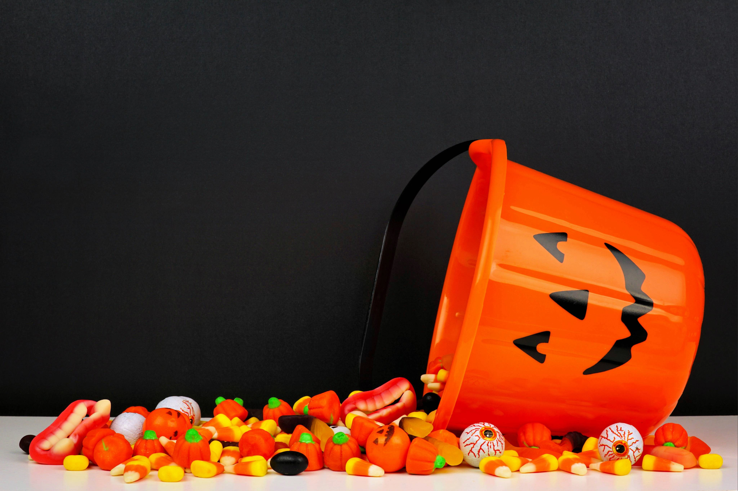 pella halloween cavities